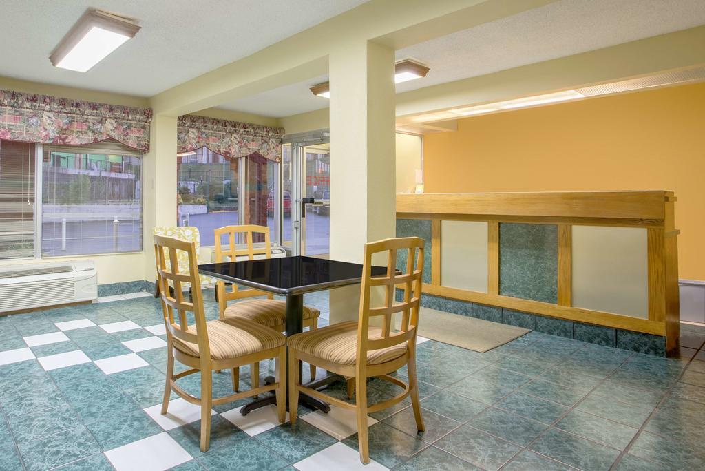 Knights Inn Antioch Нэшвилл Экстерьер фото